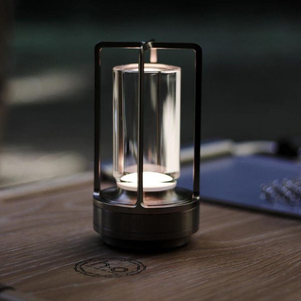 aura gleam table lamp