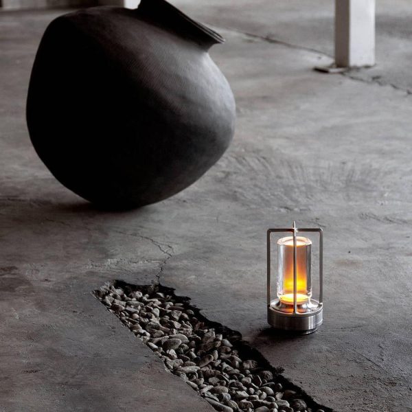 aura gleam table lamp