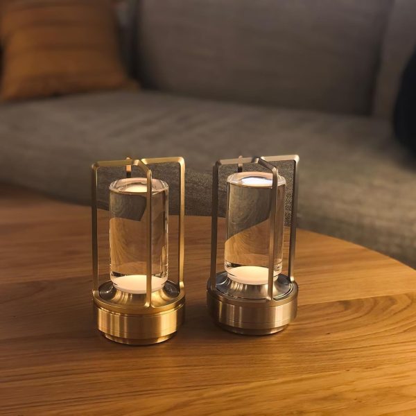 aura gleam table lamp