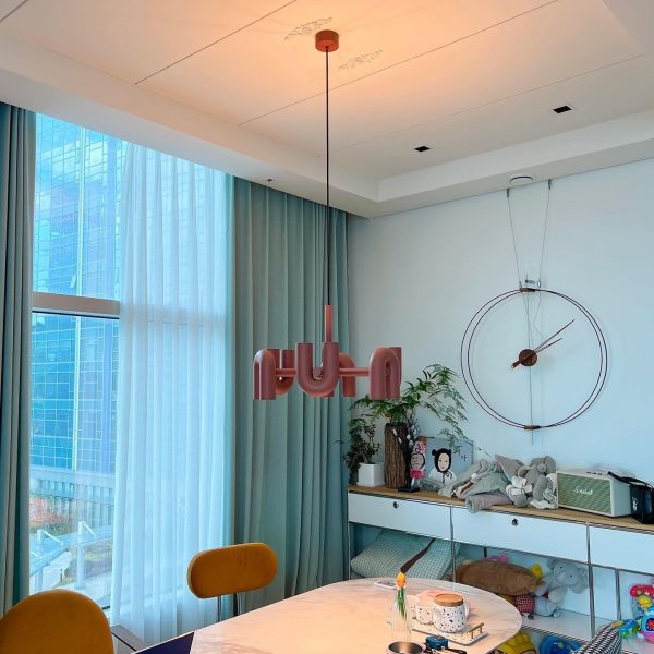 cirkus chandelier