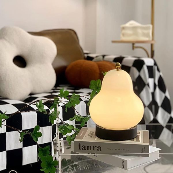 cute pear table lamp