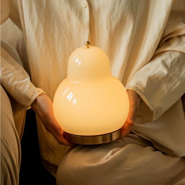 cute pear table lamp