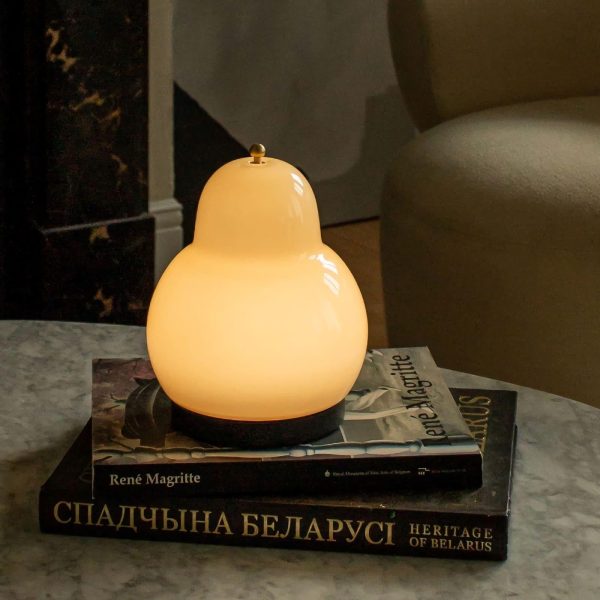 cute pear table lamp