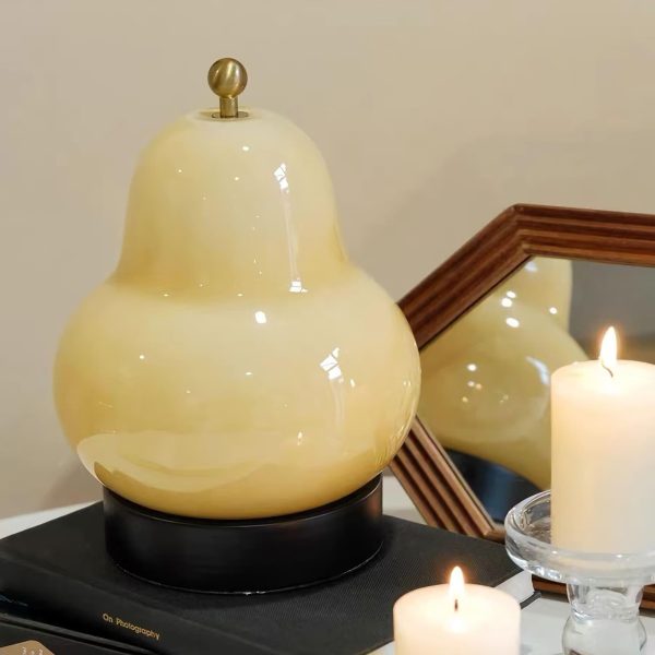 cute pear table lamp