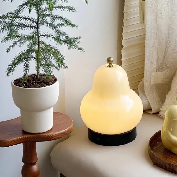 cute pear table lamp