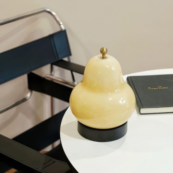 cute pear table lamp