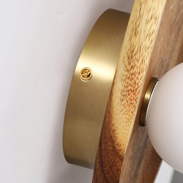 eivor wall lamp