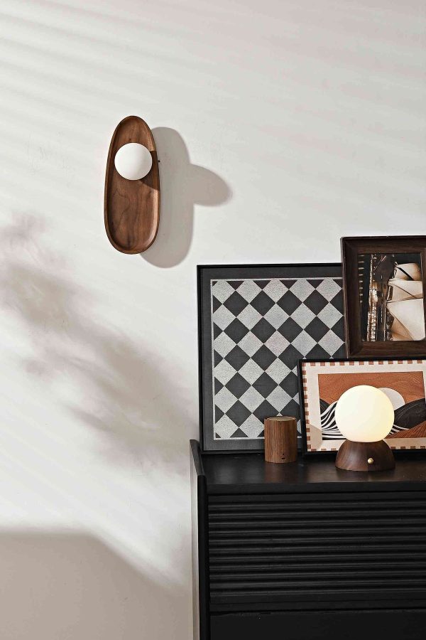 eivor wall lamp