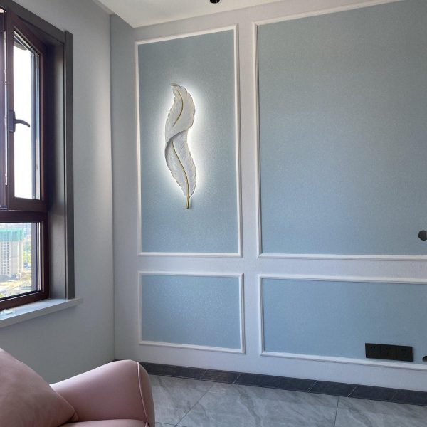 feather wall lamp