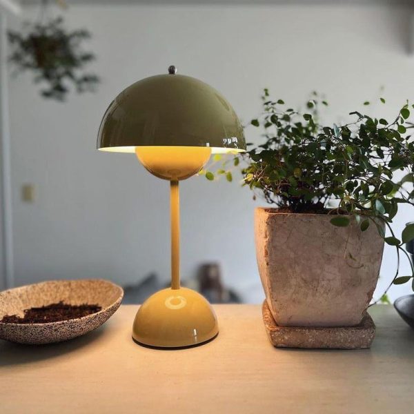 flowerpot charging table lamp