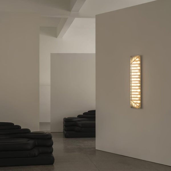 fragment wall lamp