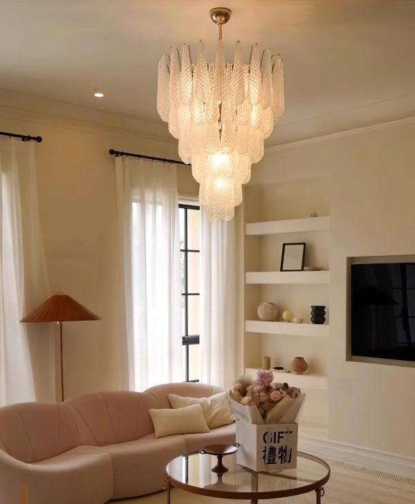 jatuh chandelier