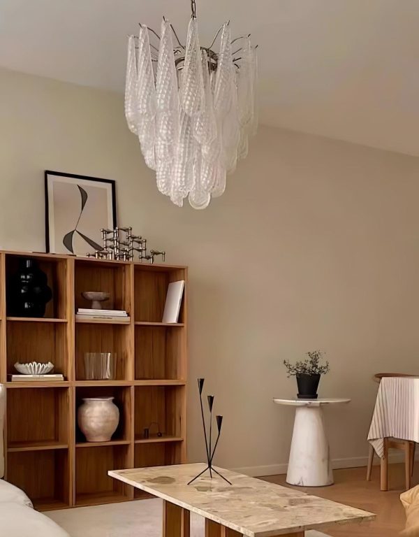 jatuh chandelier