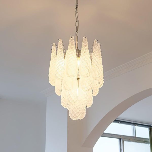 jatuh chandelier