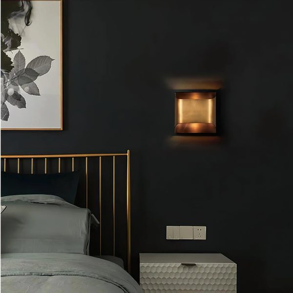 leclerc brass wall lamp