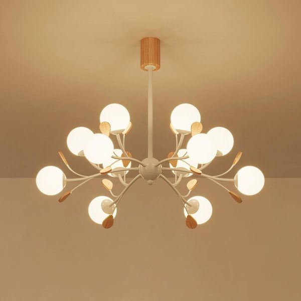 melanie chandelier