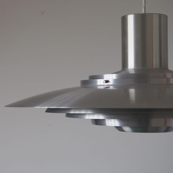p376 pendant light