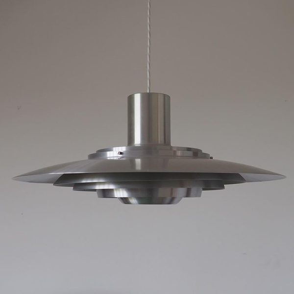 p376 pendant light