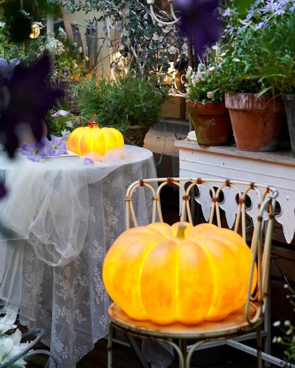 pumpkin table lamp