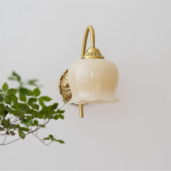 vintage mia wall lamp