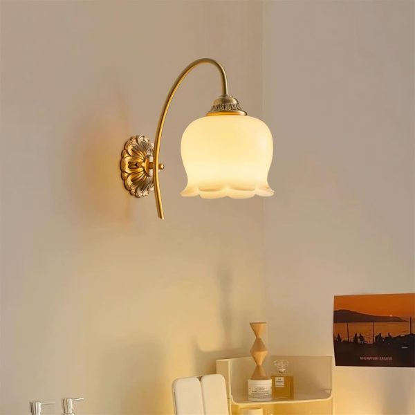 vintage mia wall lamp