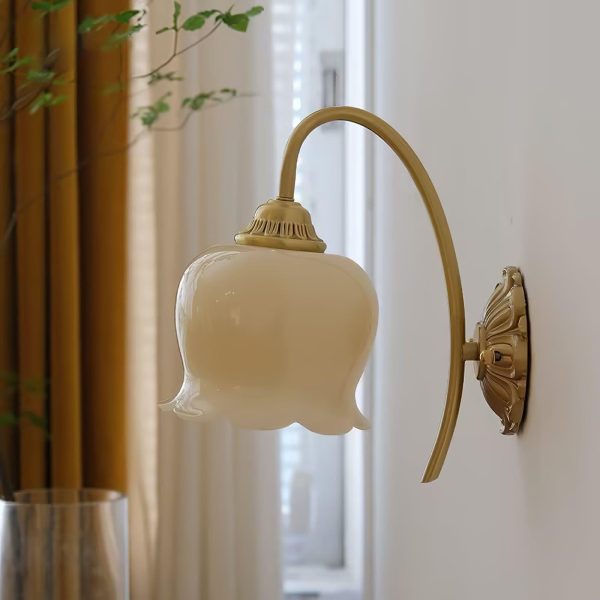 vintage mia wall lamp